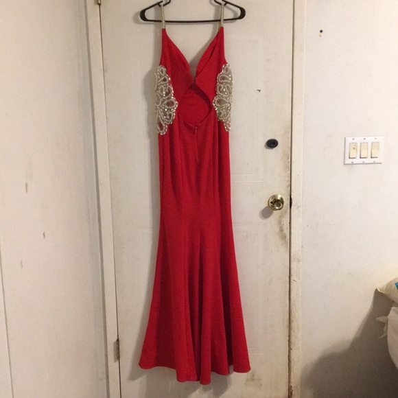 Beautiful Red Prom Dress - Picture 2 of 5